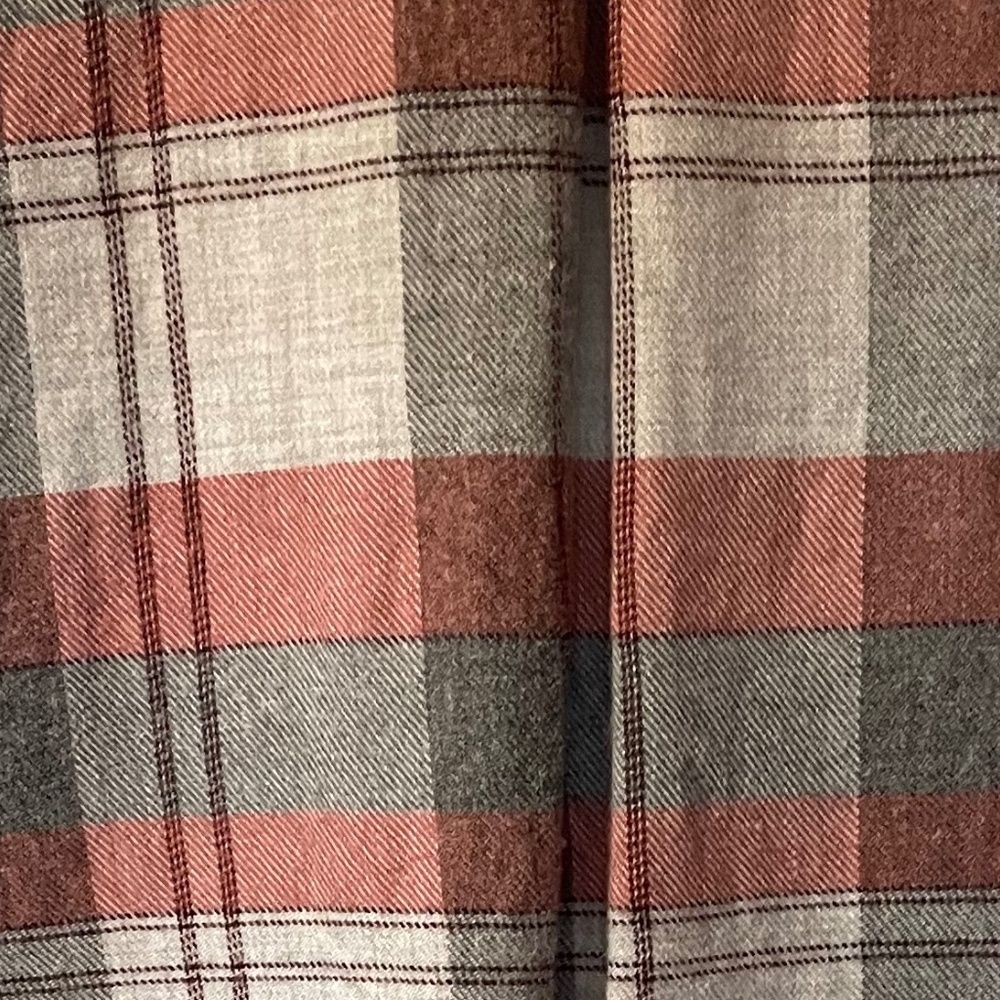 Flannel - Picture 3 of 6
